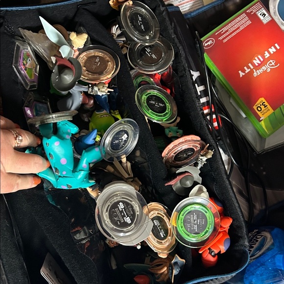 HUGE BUNDLE Disney Infinity XBox360 Game Power Packs Case All Parts - Picture 6 of 6